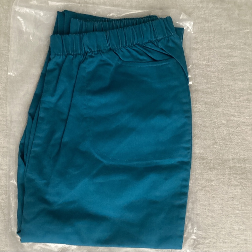 New woman within size 16W Tall Flex-Fit Pull-on Straight -Leg